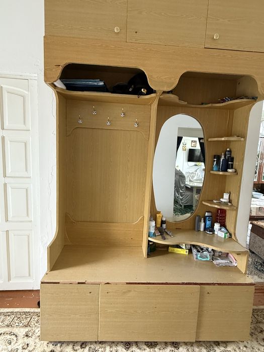 Продаю прихожу размер 2,5х1,5