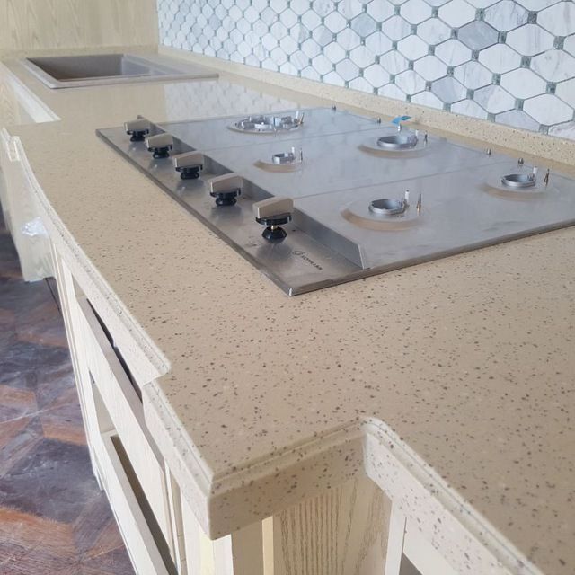 Столешница из искусственного камня кварц акрил