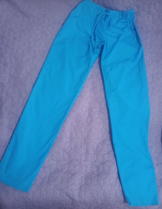 Bluză+pantaloni sanitari pt. eleve, nepurtat