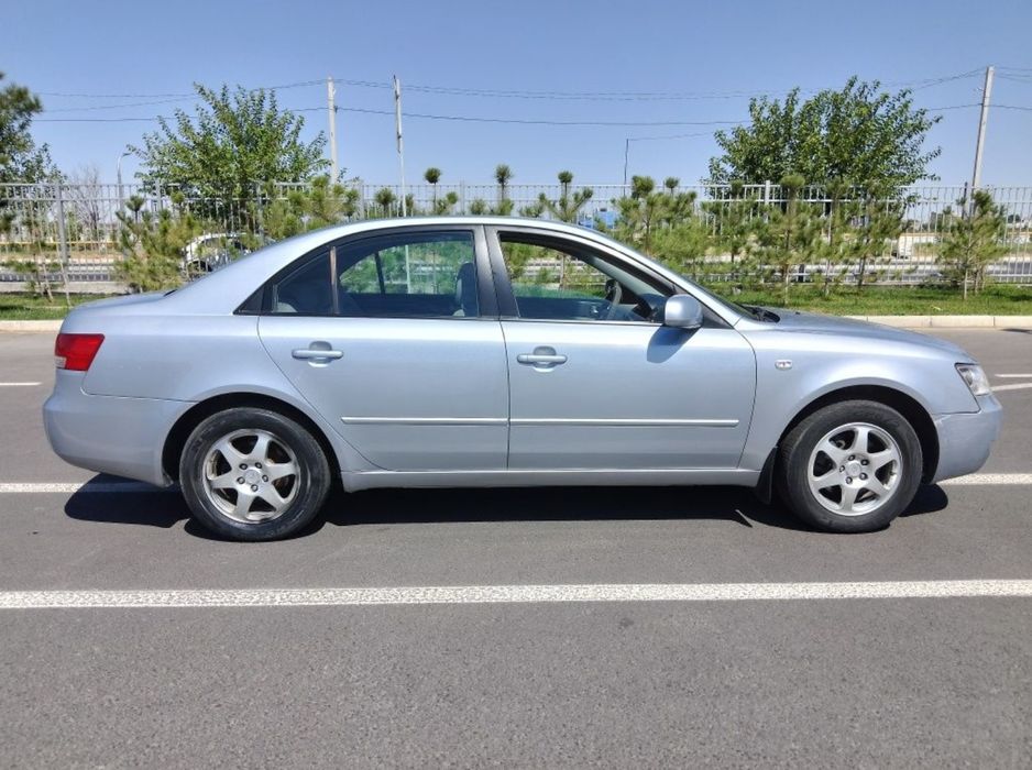 Продаётся машина Hyundai Sonata 2007 года,