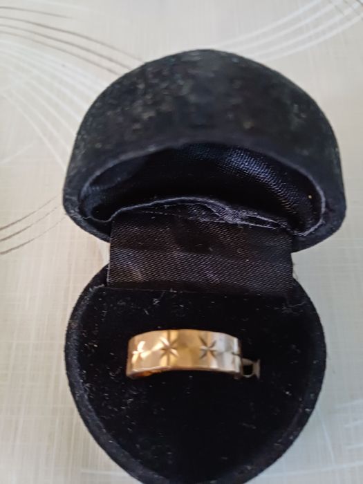 Продавам пръстени