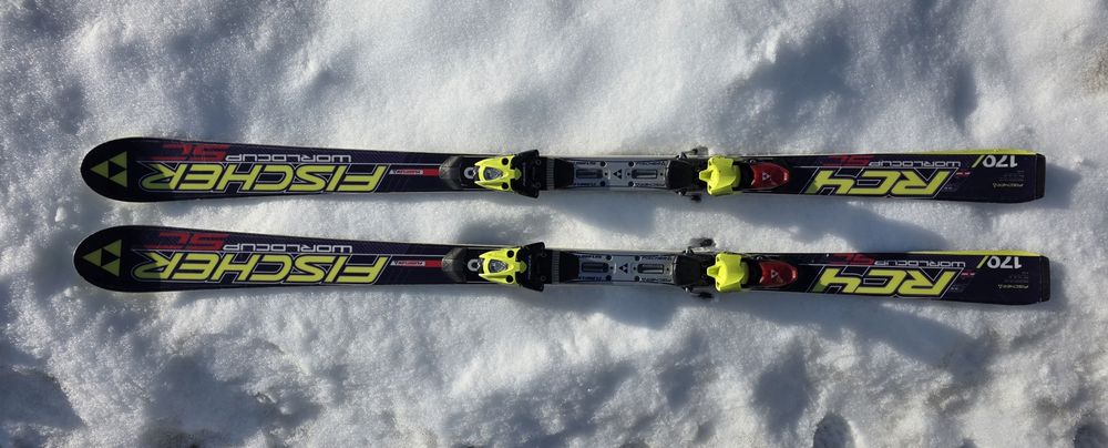 Schiuri și clăpari de CUPĂ MONDIALĂ.