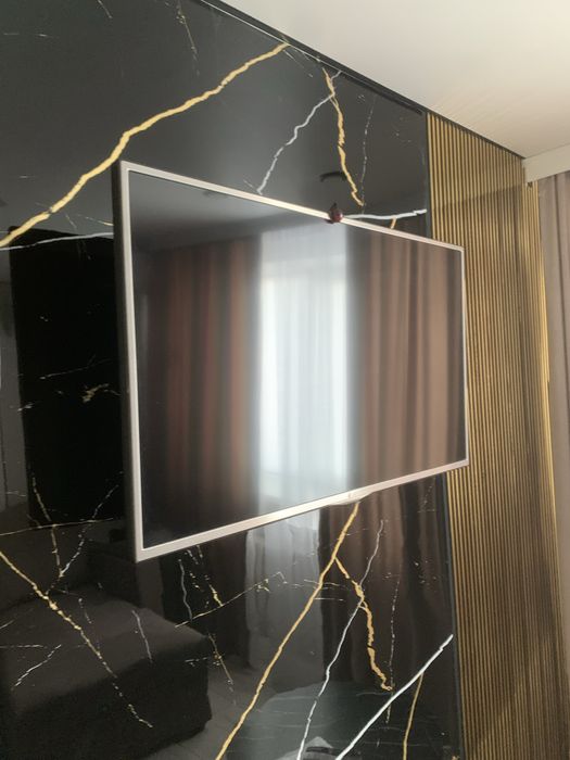 Телевизор Настенный