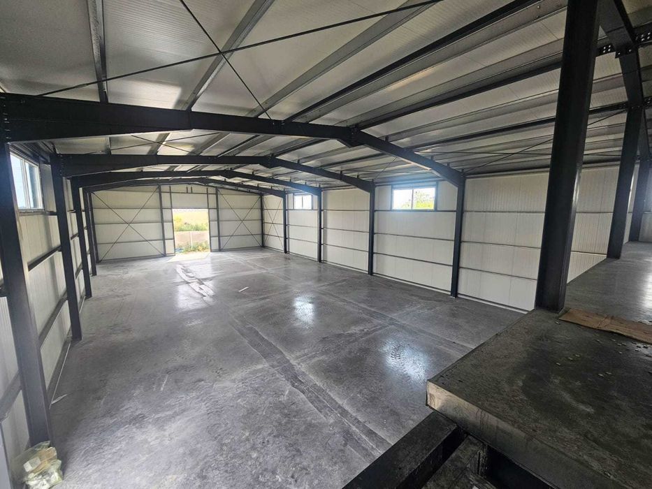 Închiriez sau vând hală metalică 590 mp Moșnița Veche