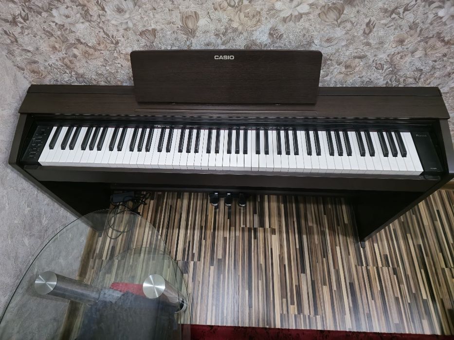 продаю срочно цифровое пианино casio privia px-870