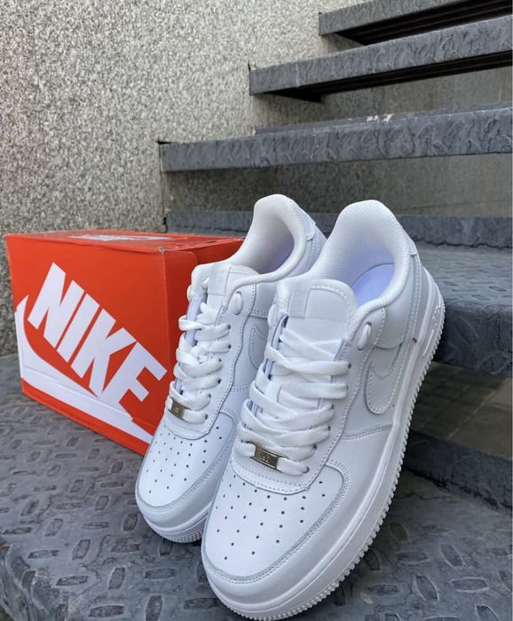 Продаются кроссовки