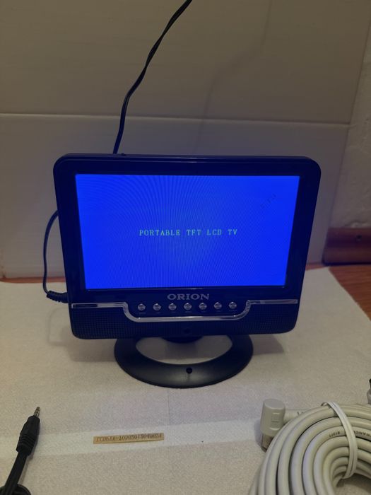 Mini TV LCD ORION  cu radio  + 10m cablu
