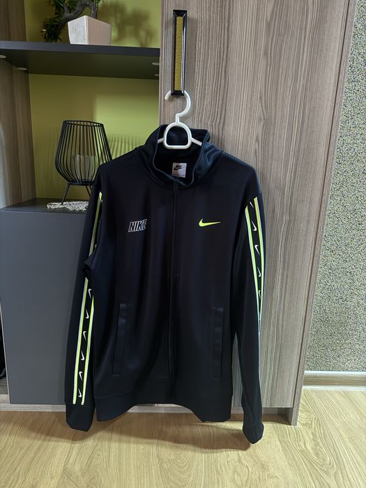 Nike мъжки суичър S размер