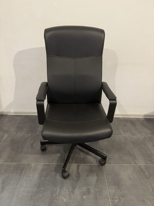 Офис стол - изкуствена кожа