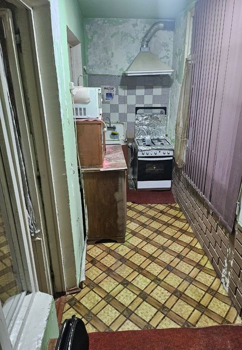 Продажа 1в2/2/4 на Юнусабад-13, по линии метро 2 хонали килинган
