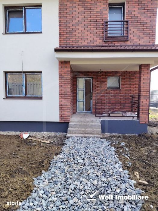 Casa de vanzare in Dezmir