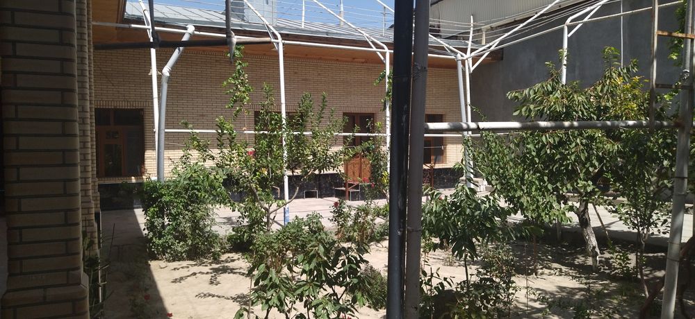 ВДОЛЬ ДОРОГИ.Садриддин Айни.Продаётся дом.