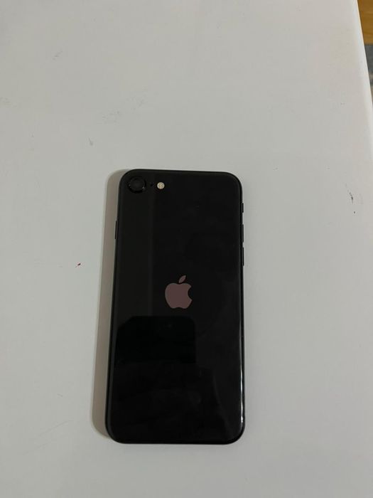 Айфон се 128гб 2020