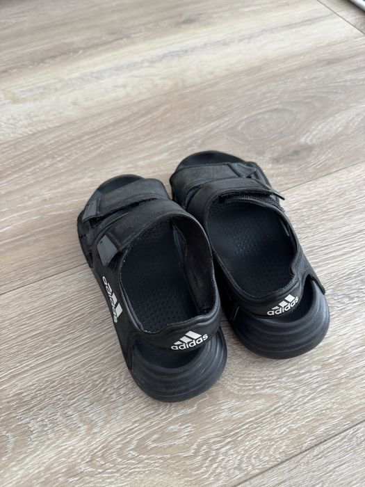 Sandale Adidas pentru copii