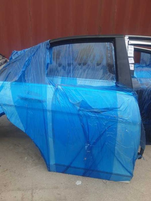 Дверь Mercedes-Benz C-Class W204