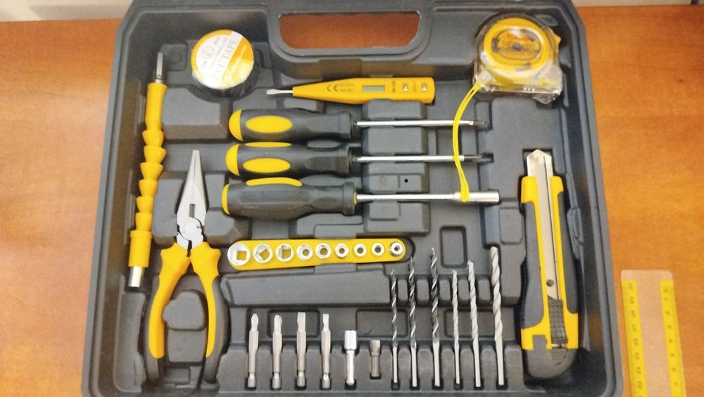 Trusa NO-NAME masina de gaurit, autofiletanta cu percutie, 2 acumulatori 36V