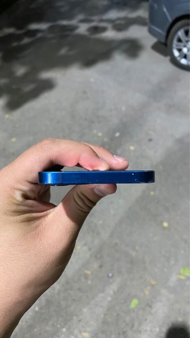 IPhone 12.     128GB