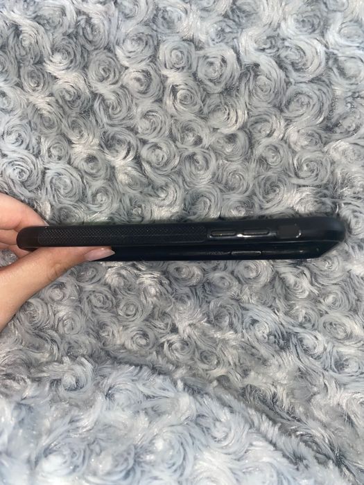 Калъфи за iPhone 11