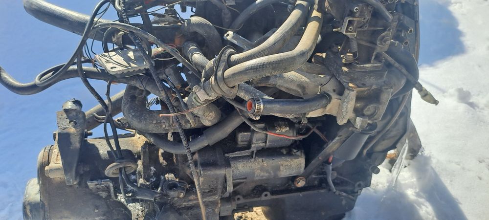 Мотор вместе с коробкой