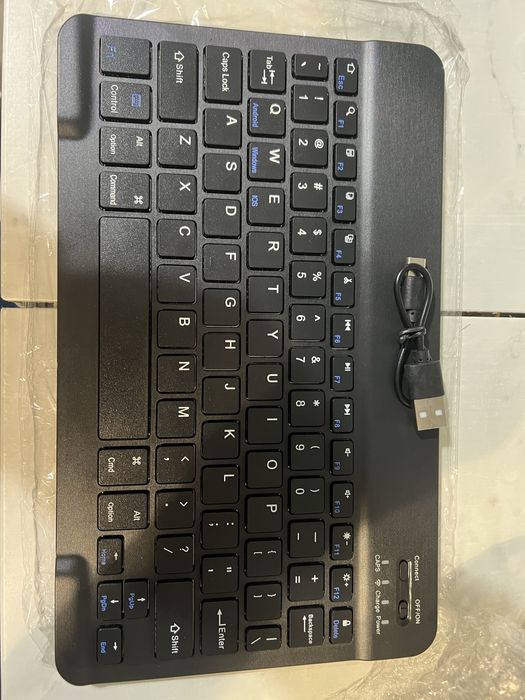 Tastatura wierless noua