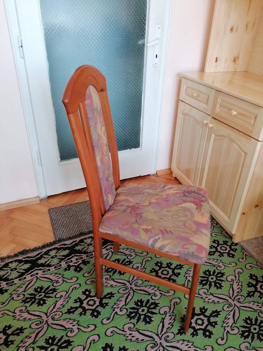 Столове за трапезария