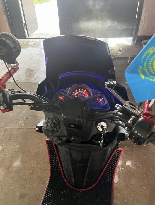 Мопед скутер макси