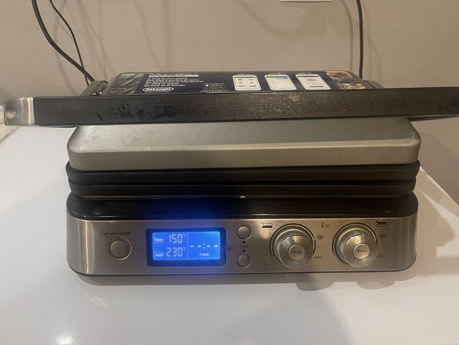 Грильница Delonghi CGH1030D