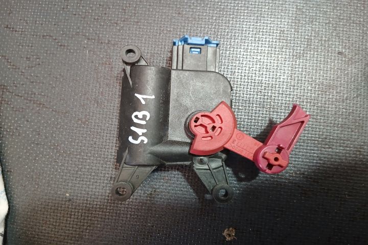 Motoras clapeta aeroterma 0132801301 8E1820511 0132801301 8E1820511 A