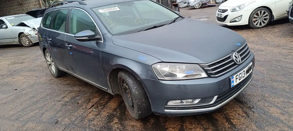 Dezmembrari / Dezmembrez VW Passat B7 (365)  2.0 TDI CFFB cutie viteze manuala cod culoare LK7X