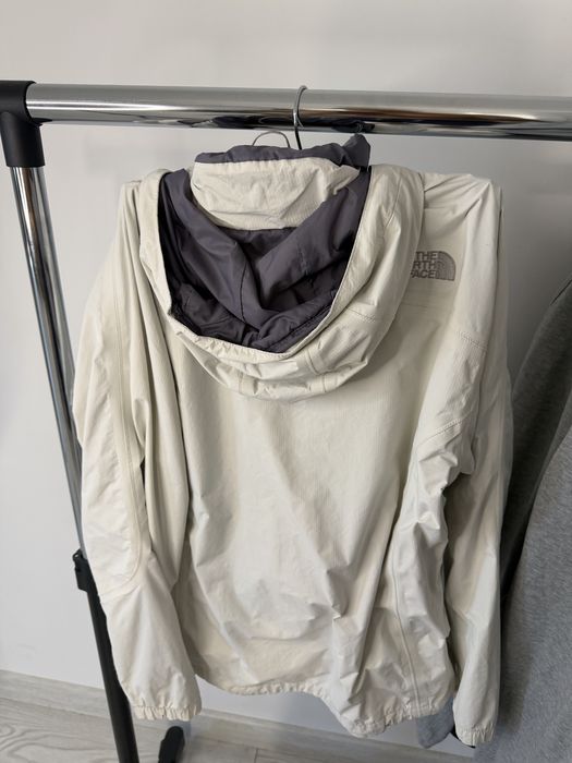 Дамска ветровка The north face M