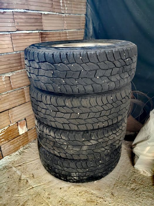 Гуми с оригинални джанти от Honda cr-v 1 205 70 r15