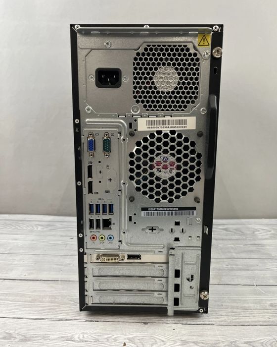 Lenovo ThinkStation | Xeon E3-1245 v5 | 32GB RAM DDR4 | Nvidia P620 | 256 SSD