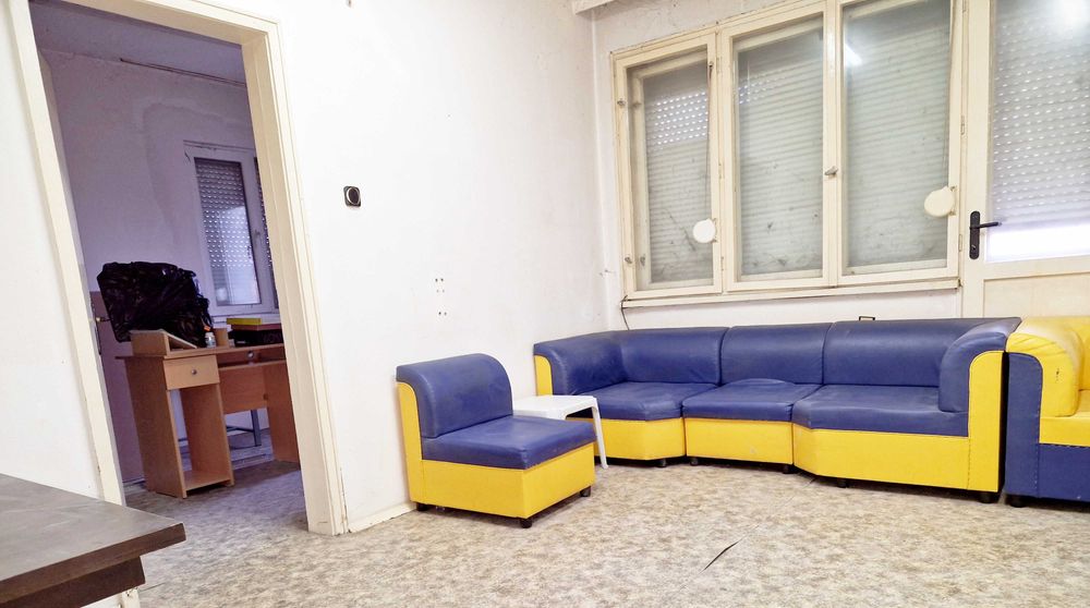 ПРОДАВАМ АПАРТАМЕНТНА СТРАТЕГИЧЕСКО МЕСТО В ЦЕНТЪРА НА АЙТОС