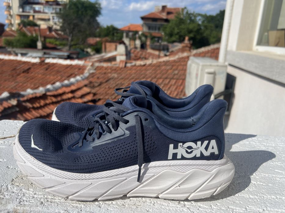 Hoka One One Arahi 7 44