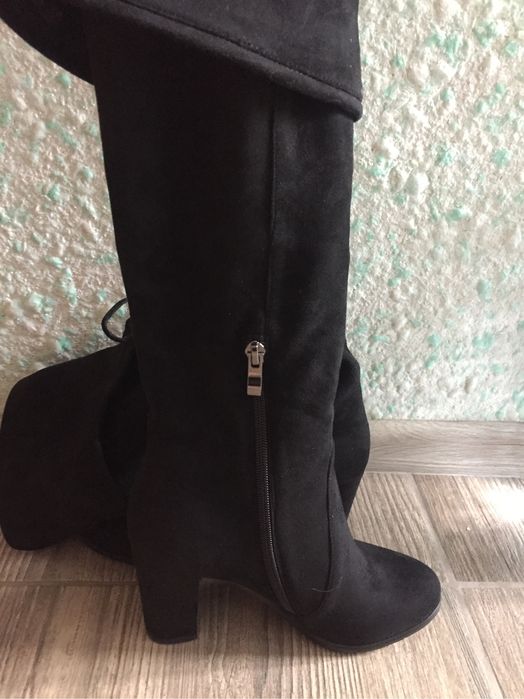 Продам демисезонные сапоги