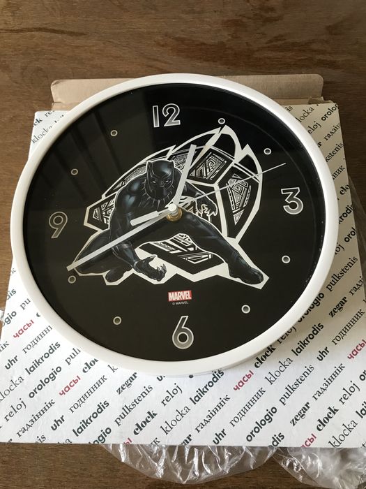 Настенные часы кварцевые