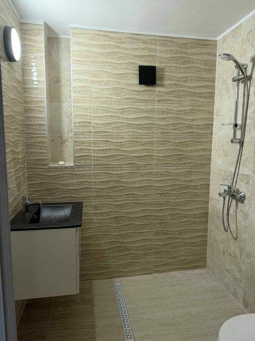 Дава се под наем Тристаен апартамент в София, Център - 92 кв.м за 796.62 € - Снимка #8