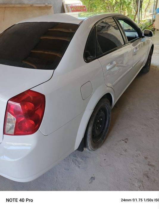 Lacetti rusumli avtomobil