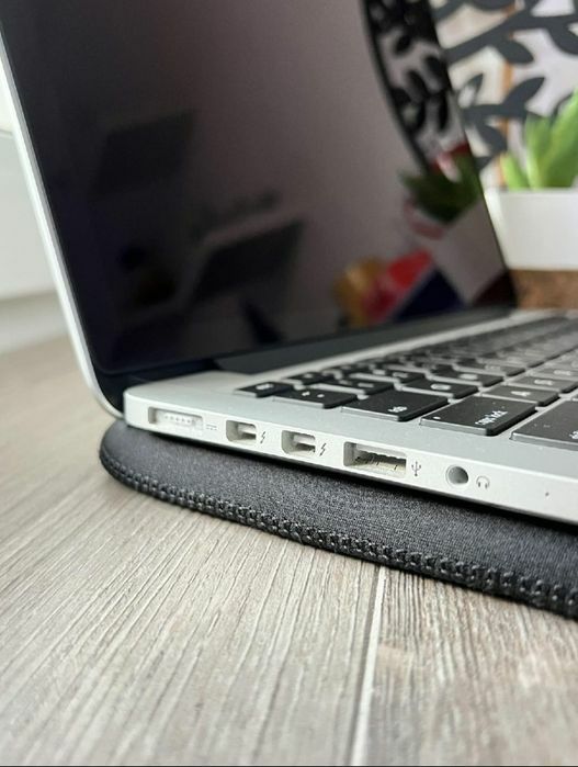 Macbook Pro 13 Early 2015