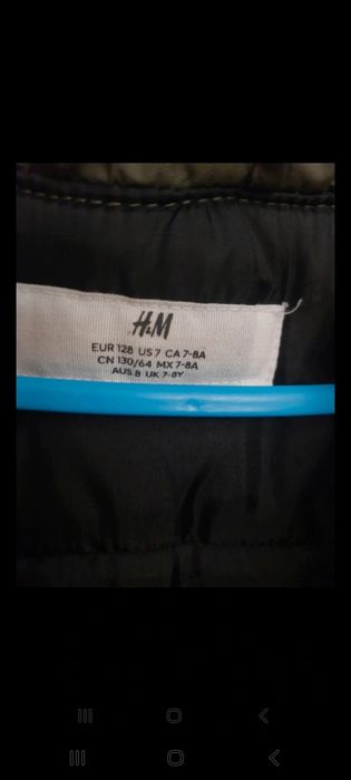 Parka kaki pentru baieti de 7-8 ani, cu gluga detasabila, vătuită.