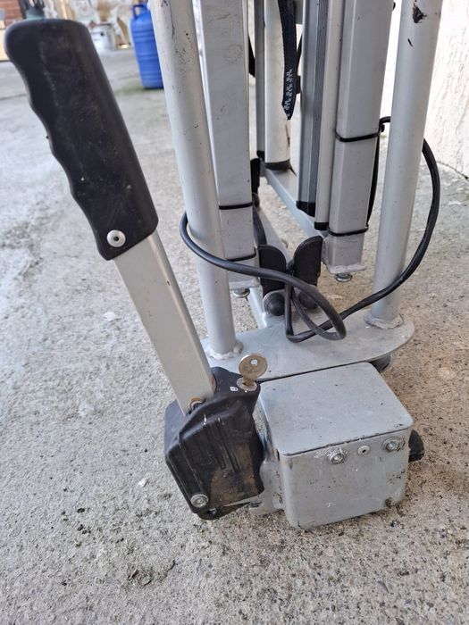 Suport auto pliabil pentru 2 biciclete