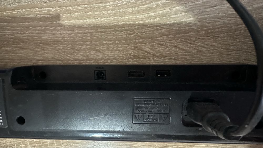 Soundbar JBL FARA subwoofer