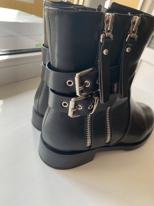 Ботинки женские