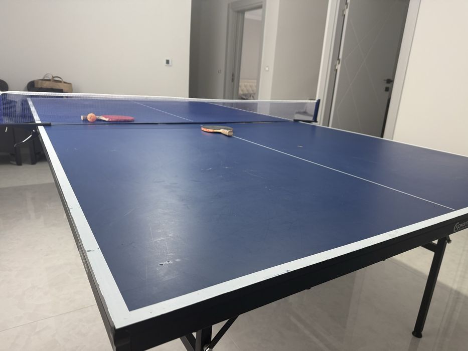 Vand masa tenis ping pong in stare perfecta,palete si mingi incluse!