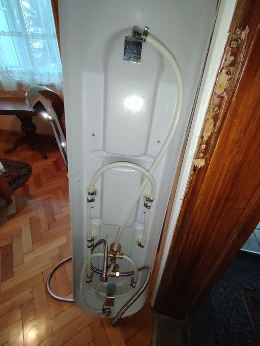 Душ панел с меки връзки