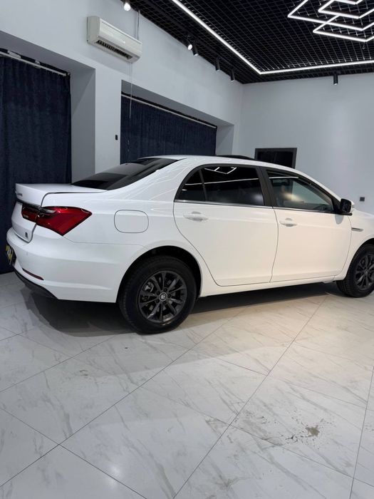BYD Qin 2023 zapas xad 450km tozza Sotiladi