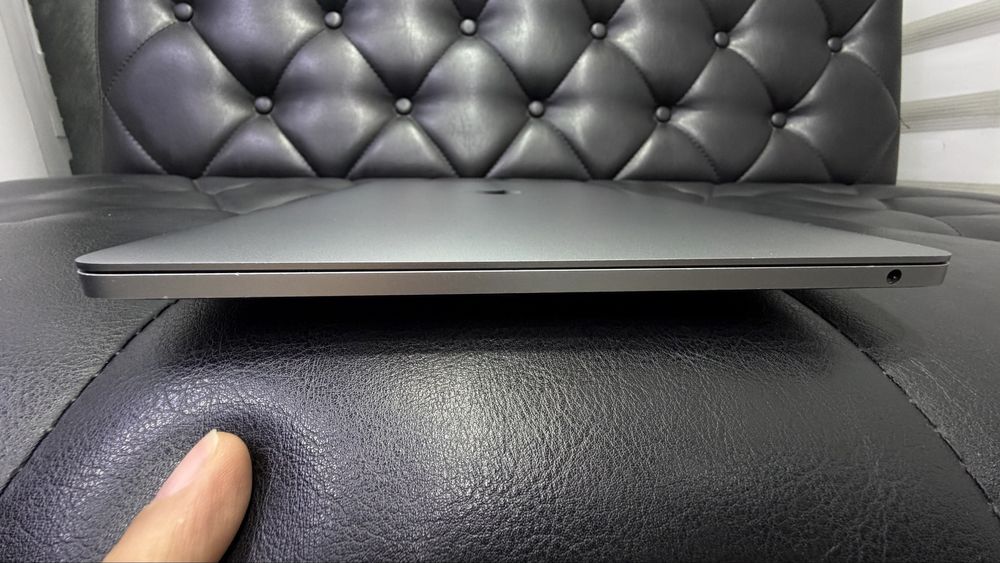 Apple MacBook Pro M1 2020 года в идеальном состояние