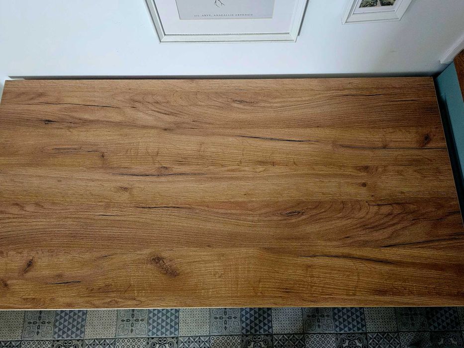 Письменный стол.