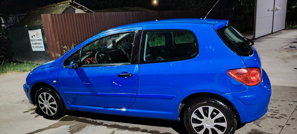 PEUGEOT 307