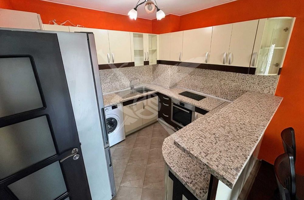 Двустаен апартамент в жк. Надежда 4 №188053